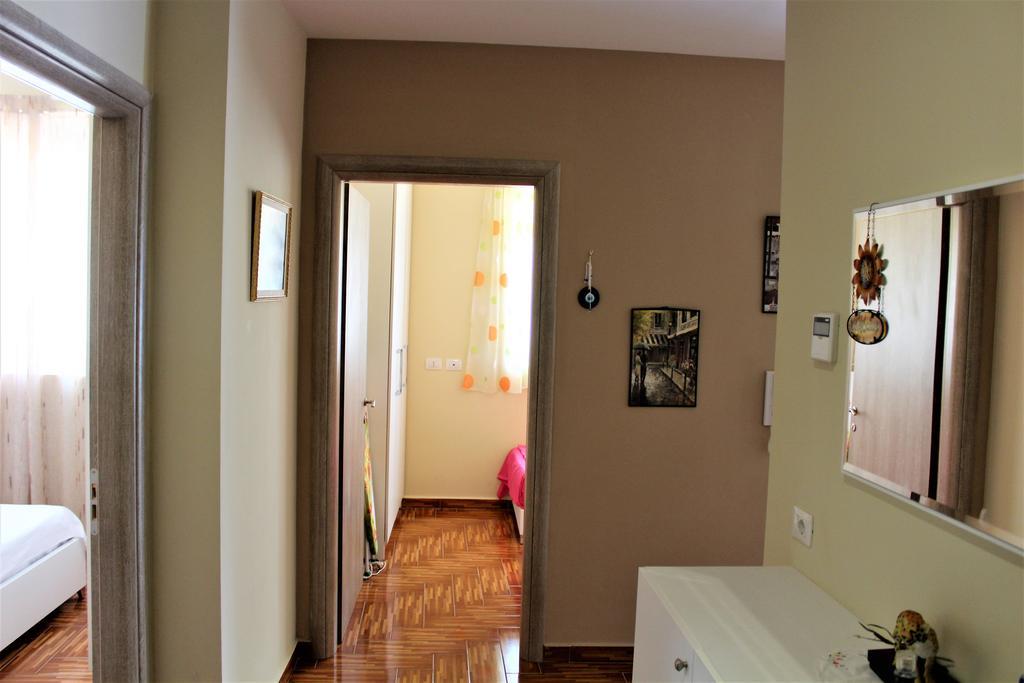 Seaside Apartment Sarandë Exteriör bild