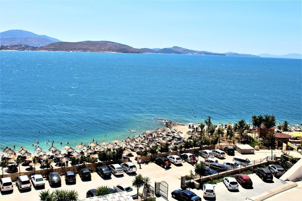 Seaside Apartment Sarandë Exteriör bild