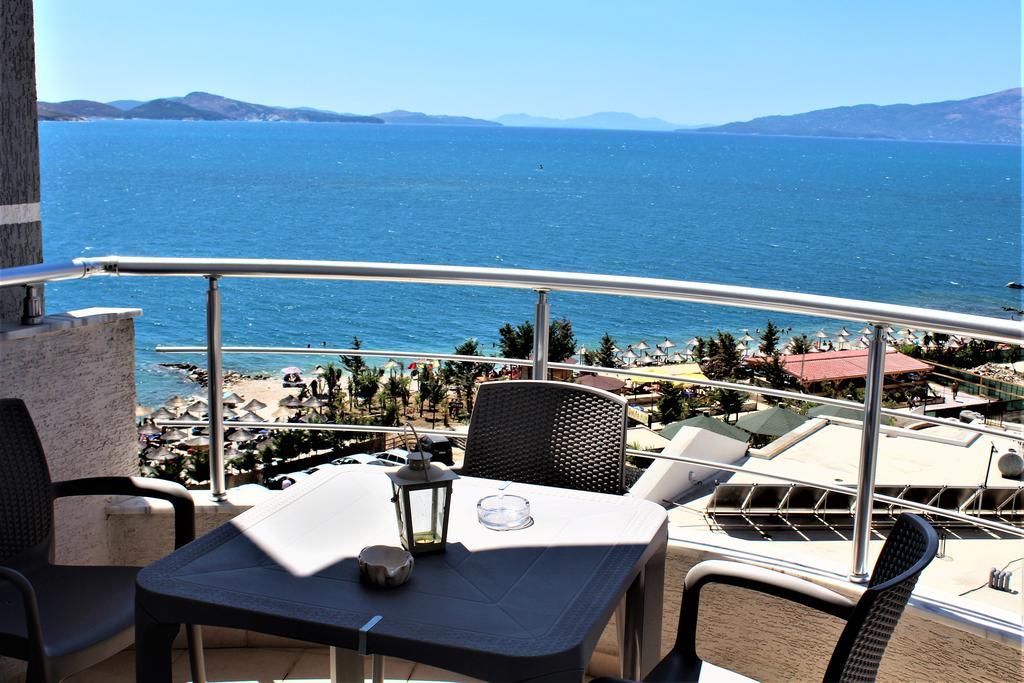Seaside Apartment Sarandë Exteriör bild