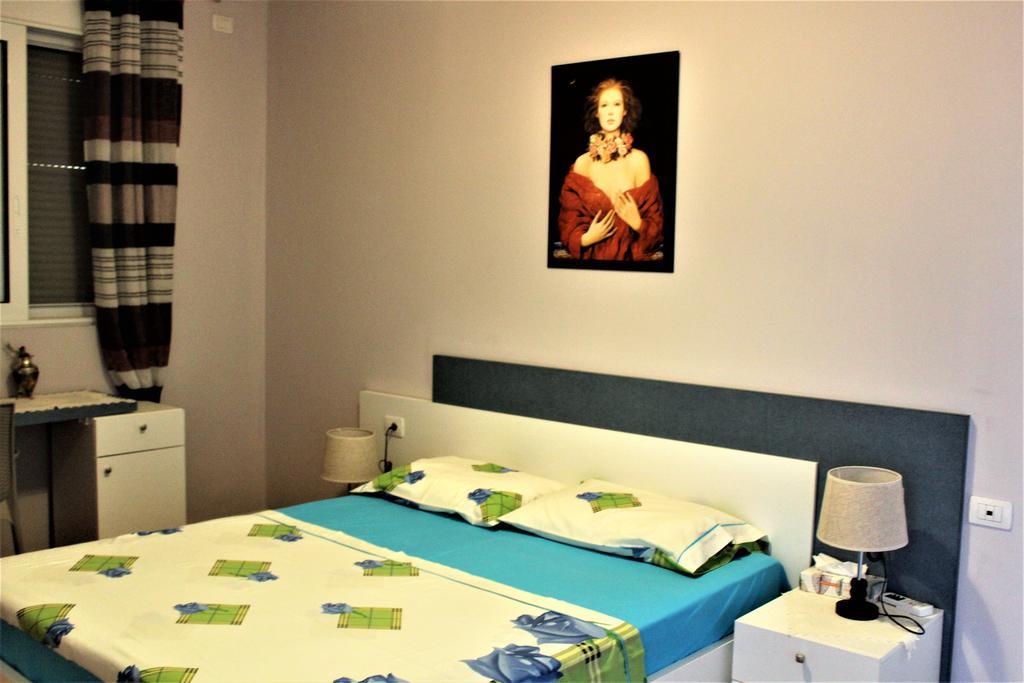 Seaside Apartment Sarandë Exteriör bild
